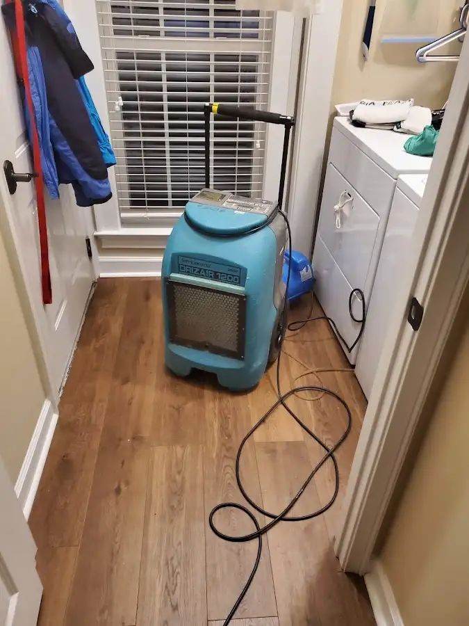 Commercial dehumidifier deployed for Crawl Space Restoration in Charles City